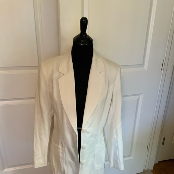 White Blazer Anything marked $15 get 3 for $30 - Picture 4 of 7